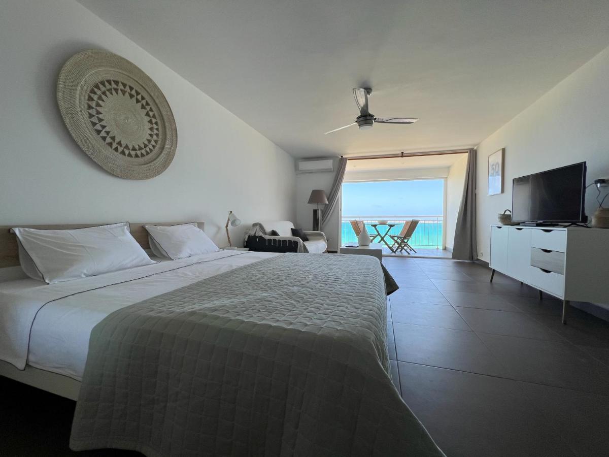 Апартаменти Front Line Unit 520 Ft2 - 48 M2, On Second Floor, Stunning Ocean View Cul de Sac Екстер'єр фото