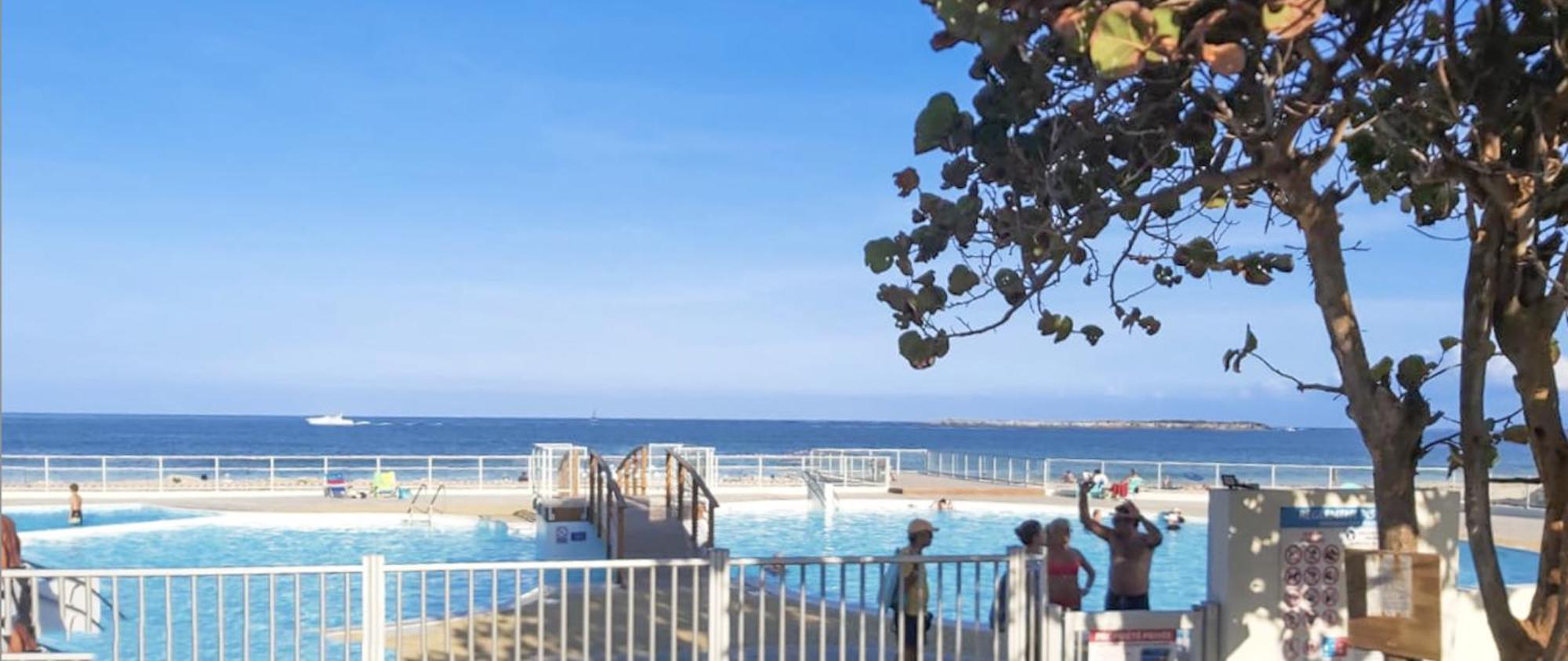 Апартаменти Front Line Unit 520 Ft2 - 48 M2, On Second Floor, Stunning Ocean View Cul de Sac Екстер'єр фото